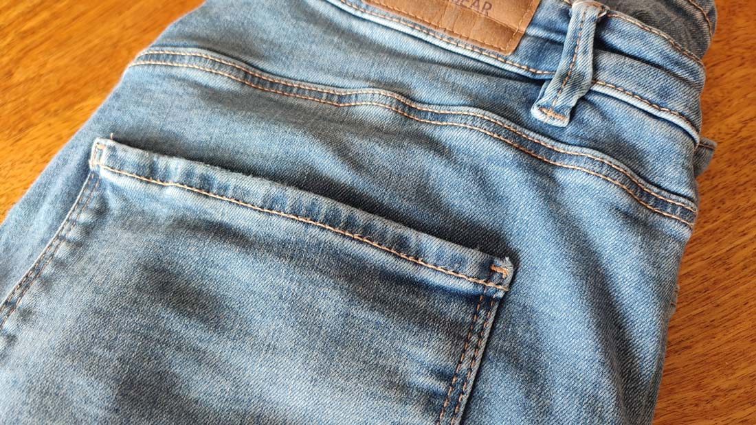 W ilu stopniach prać-jeansy